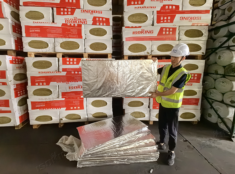 vacuum insulated panel